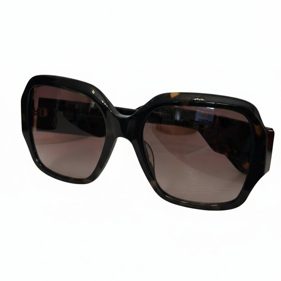 Guess By Marciano Sunglasses main image 6